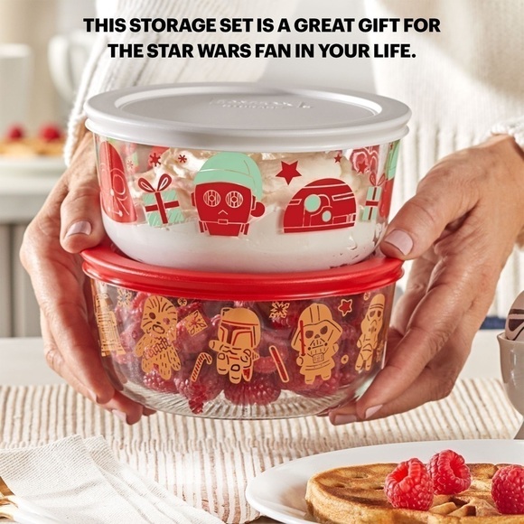 PYREX Star Wars 4-piece Round Decorated Glass Storage Holiday Set - Picture 4 of 9